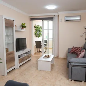 Apto Isa: Amplio Y Acogedor Apto De 75m Con Terraza, Aire Acondicionado Y Parking Gratuito Los Abrigos